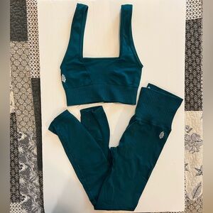 FP Movement by Free People Good Karma 7/8 and Matching Square Neck Bra XS/SM